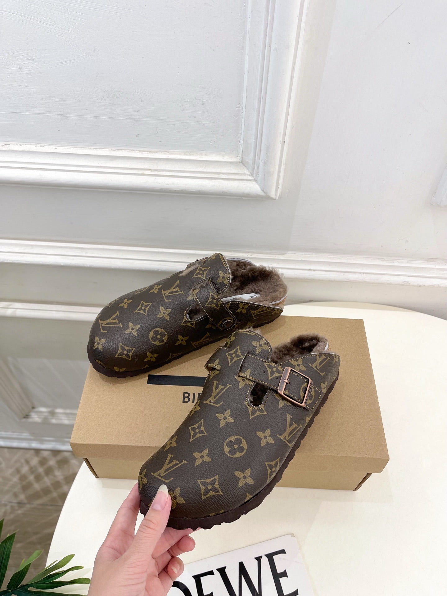 Luxury Shoes Louis Vuitton Sandals