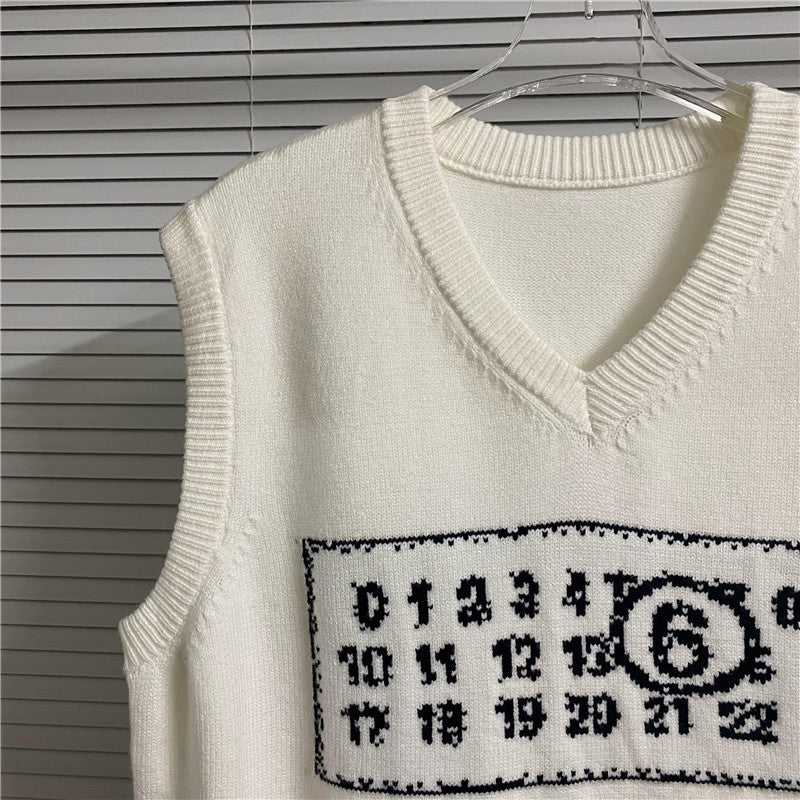 Cream knit vest with V-neck ribbed collar and number graphic patch detail