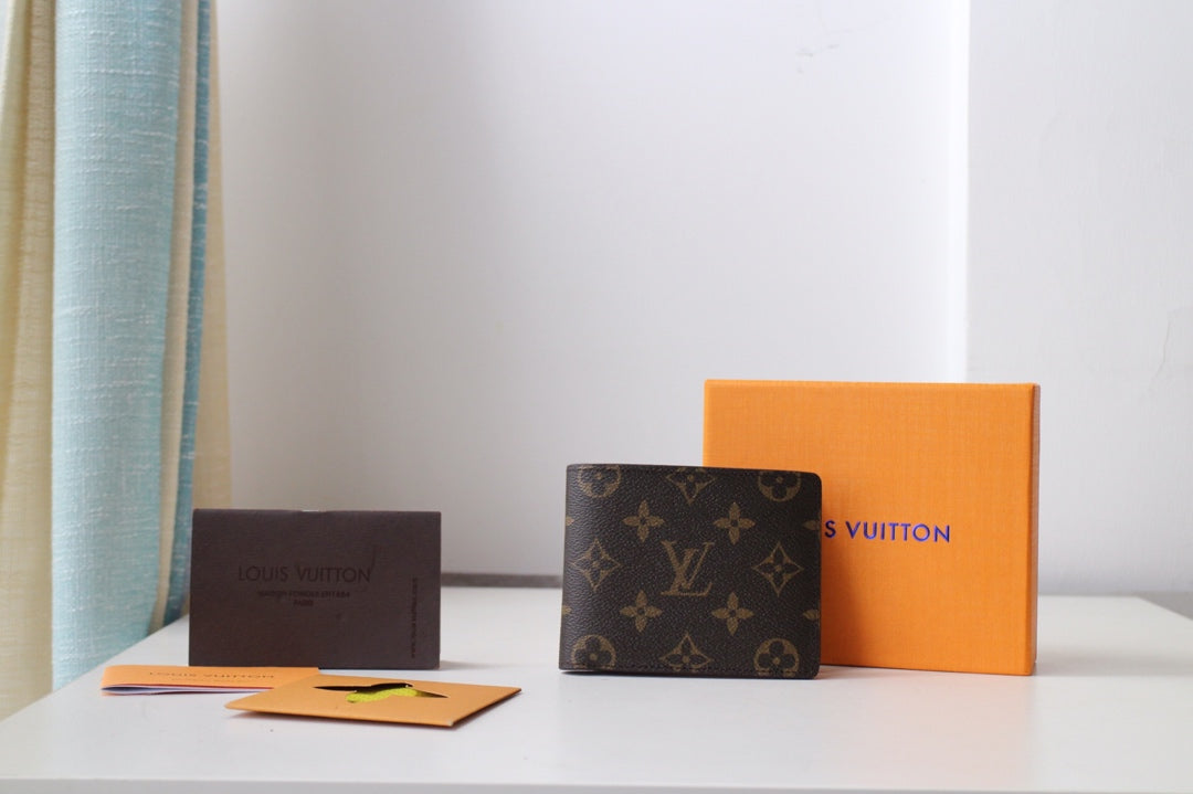Louis Vuitton monogram small bag, dark brown canvas with short handles