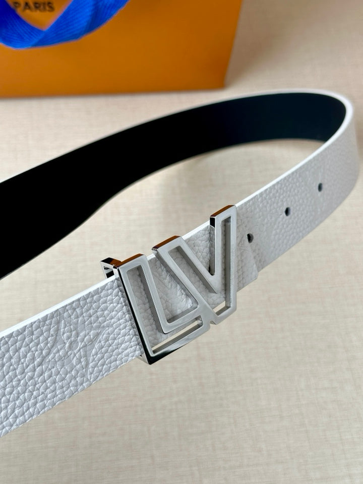 White leather belt with pebbled texture and LV logo buckle close-up
