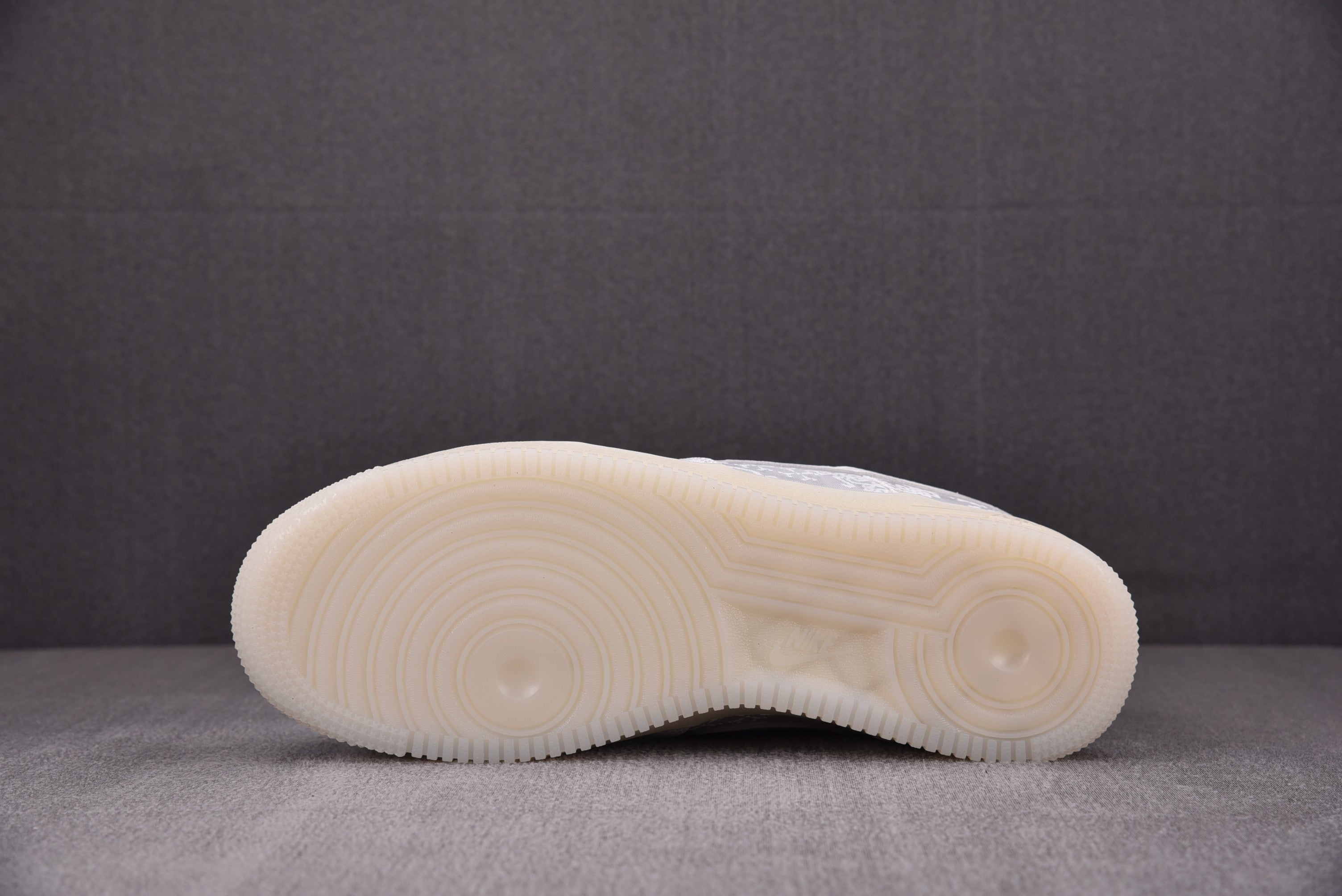 White rubber outsole for low-top sneakers with textured tread