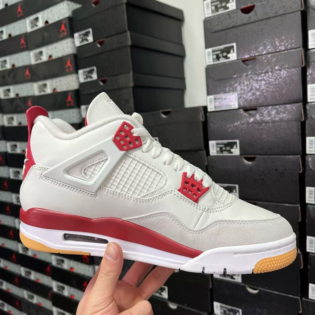 GX Batch-Nike SB × Air Jordan 4 “Varsity Red”