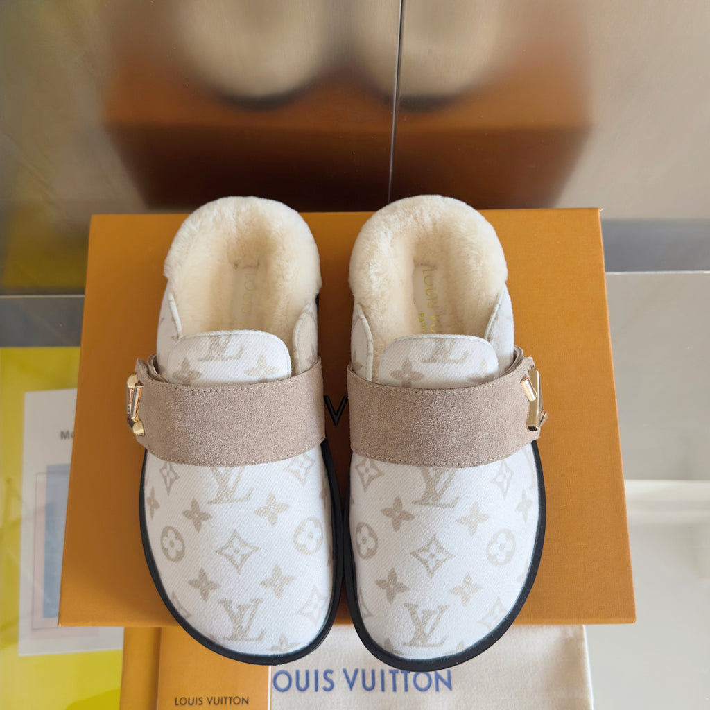 Louis Vuitton monogram sandals with beige suede straps and plush lining