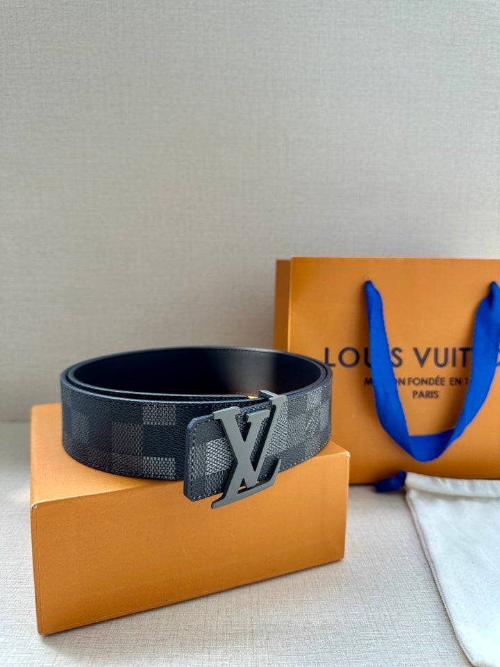 Designer belt with gray Damier pattern and LV logo buckle, side view
