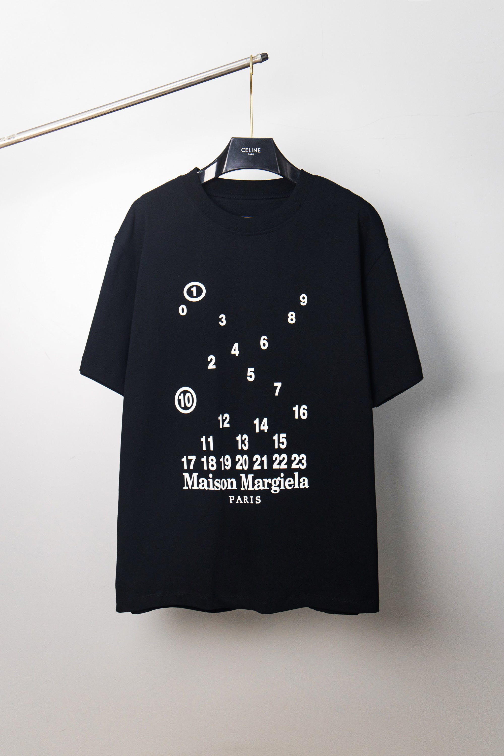 Black T-shirt with graphic number circle and Maison Margiela PARIS print