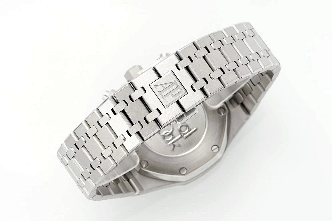 Audemars Piguet stainless steel bracelet with clasp and octagonal watch case