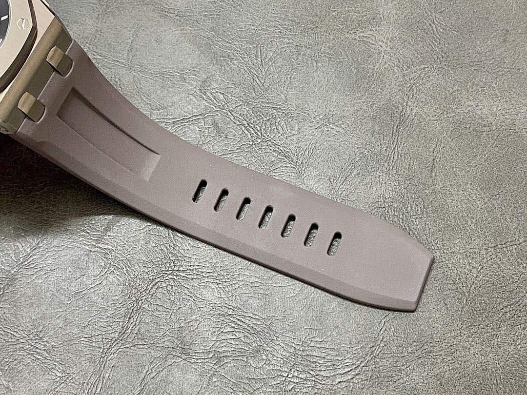 Audemars Piguet Royal Oak rubber strap with perforation line along the side