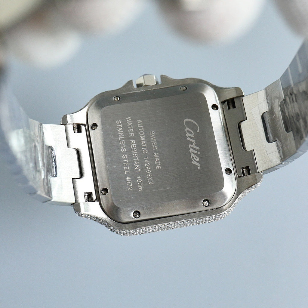 Stainless steel wristwatch case with engraved back and metal bracelet links