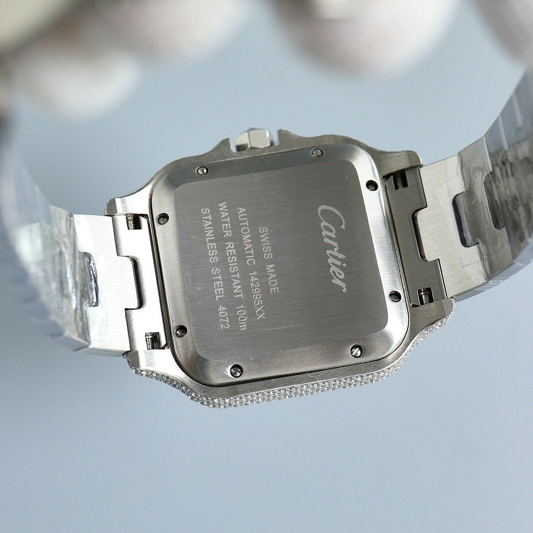 Stainless steel wristwatch case with engraved back and metal bracelet links