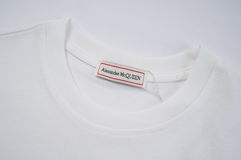 Alexander McQueen T-shirt neckline with brand tag and crewneck collar