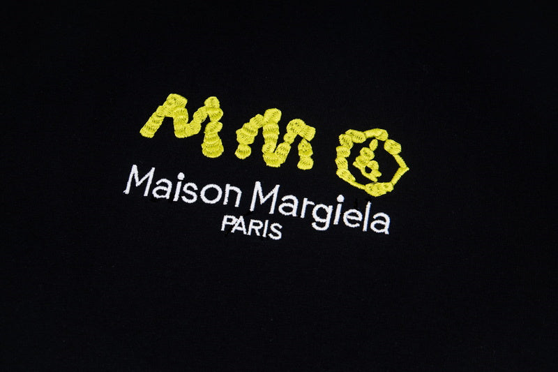 MM6 Maison Margiela PARIS logo graphic print on black T-shirt