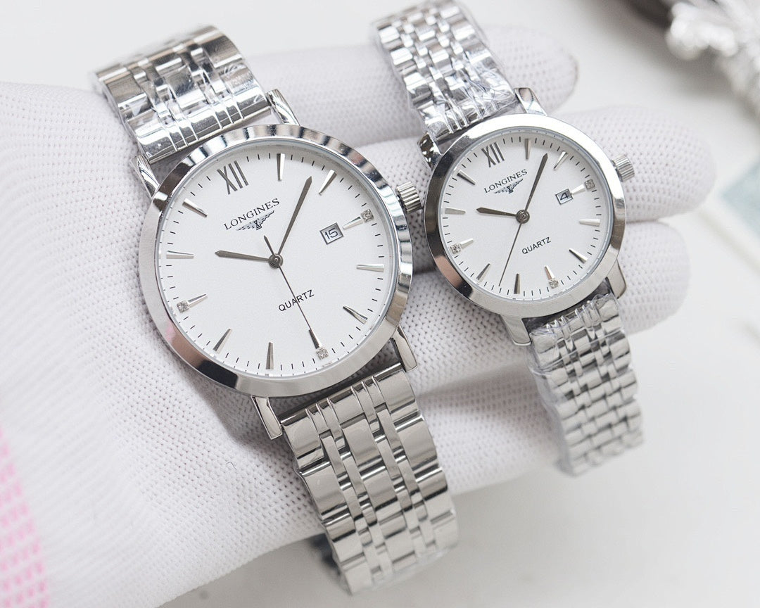 Quartz wristwatch set with white dials and silver metal link bracelets