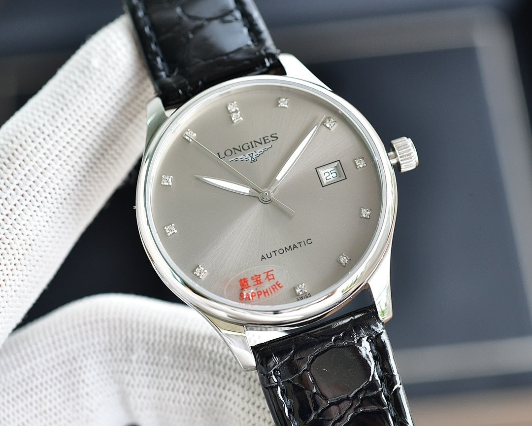 Automatic wristwatch by Longines, light gray dial, silver case, black leather strap, date window