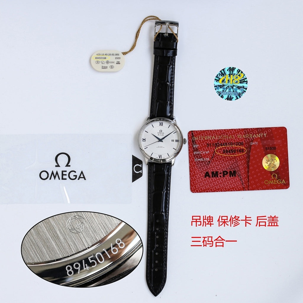 Wristwatch with white dial and black leather strap, silver case and buckle