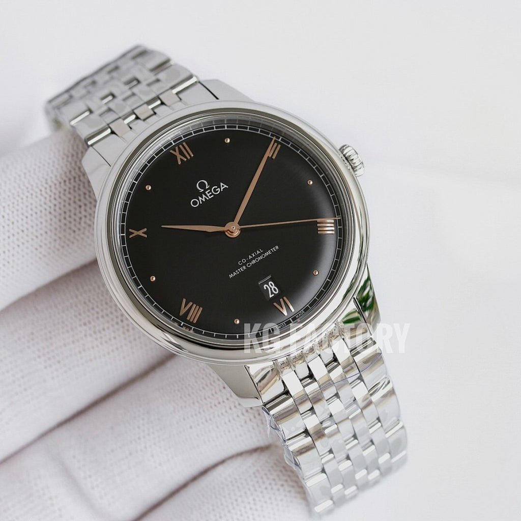 Omega stainless steel wristwatch with black dial and metal bracelet, date at 28