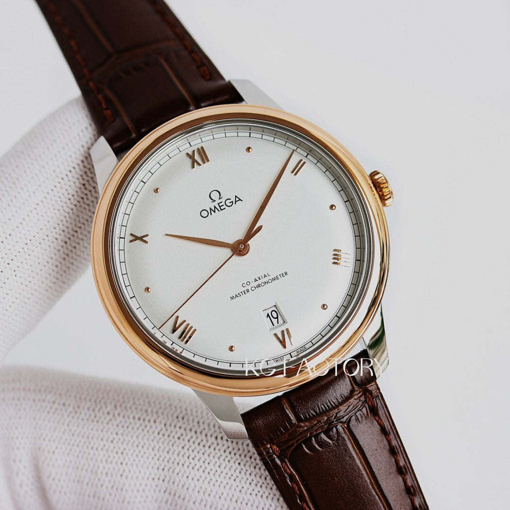Analog wristwatch, light dial, gold-tone case, brown leather strap, day-date window
