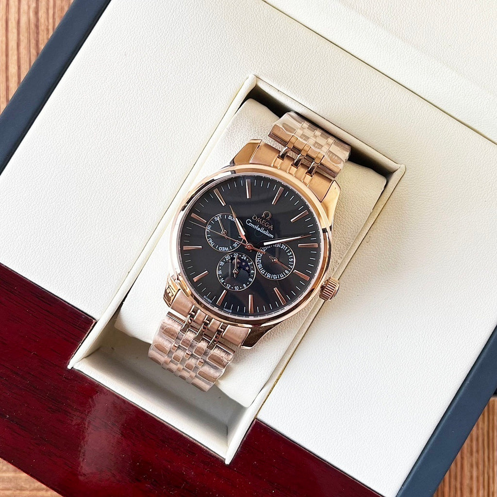 Omega wristwatch with rose-gold bracelet and black dial in a gift box