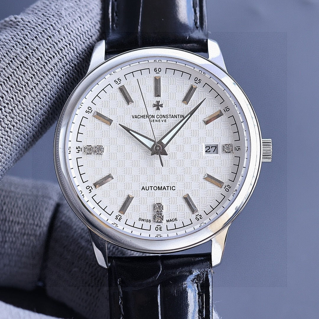 Vacheron Constantin watch, white patterned dial, black leather strap, steel case, date 27.
