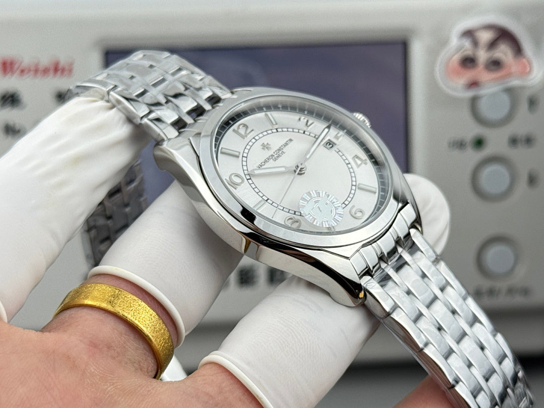 Vacheron Constantin wristwatch with silver dial and polished steel bracelet links