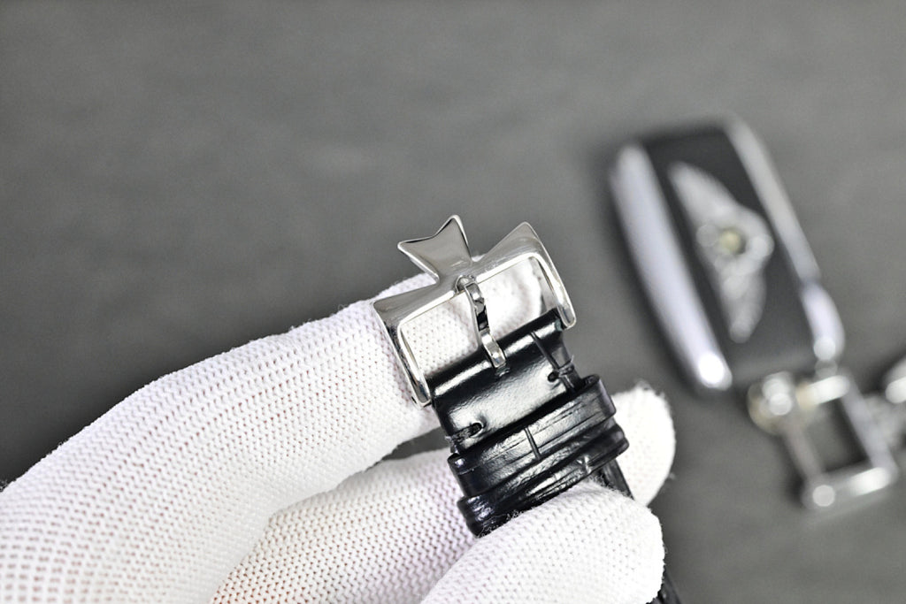 Vacheron Constantin leather watch strap with metal buckle clasp