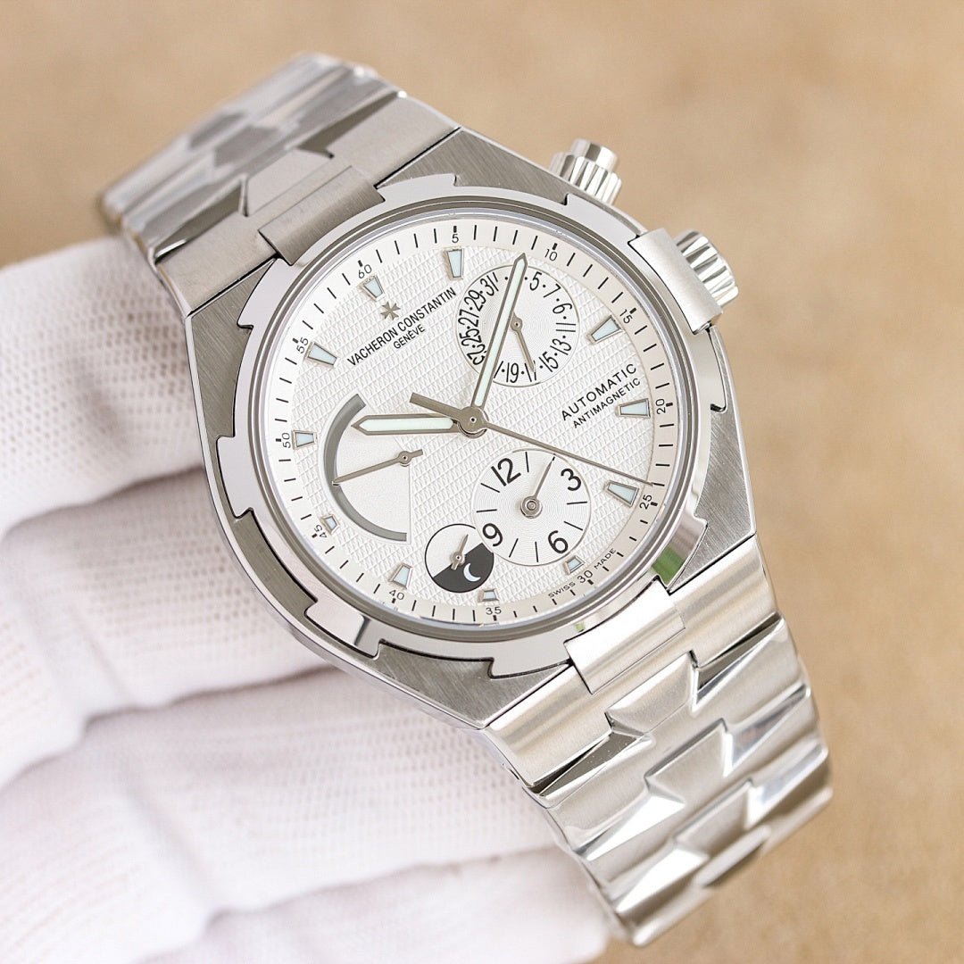 Vacheron Constantin automatic watch with white dial and steel bracelet, three subdials
