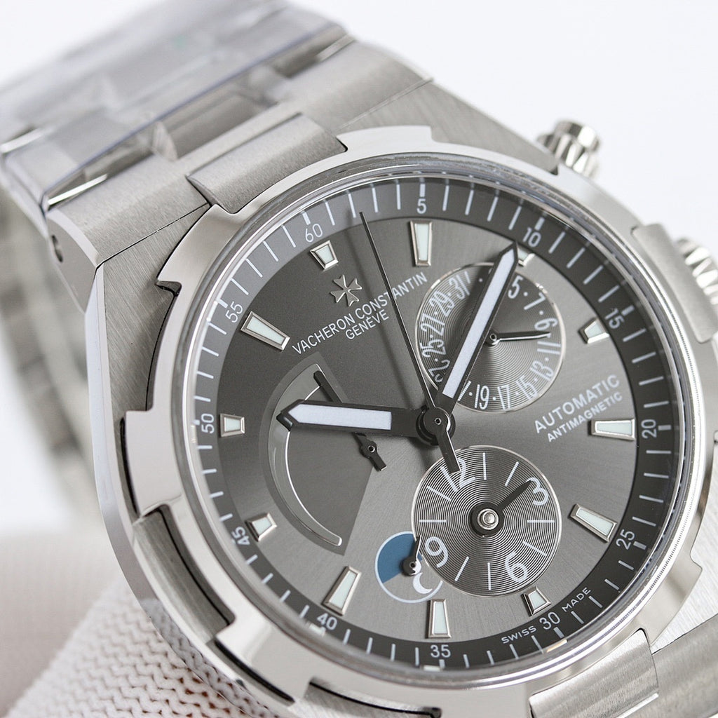 Vacheron Constantin men's automatic wristwatch with black dial and steel bracelet