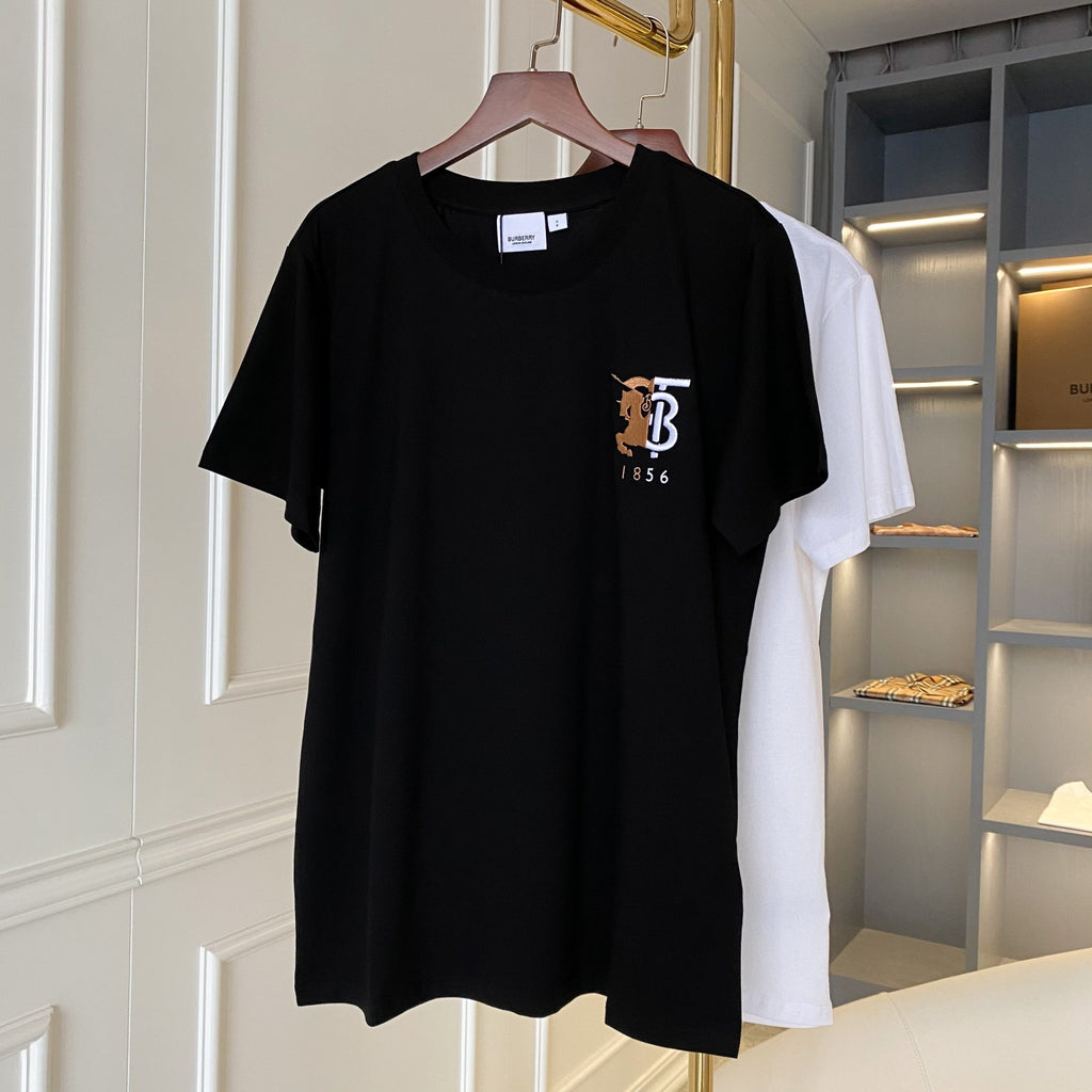 Burberry black short-sleeve T-shirt with embroidered logo at chest