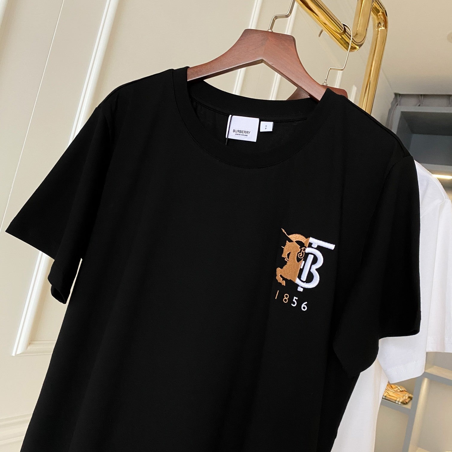 Burberry black T-shirt with chest logo and round crew neckline