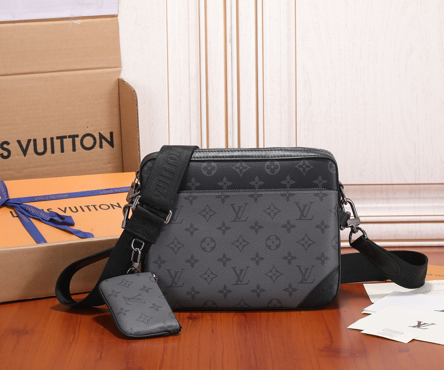 Bags Men Louis Vuitton