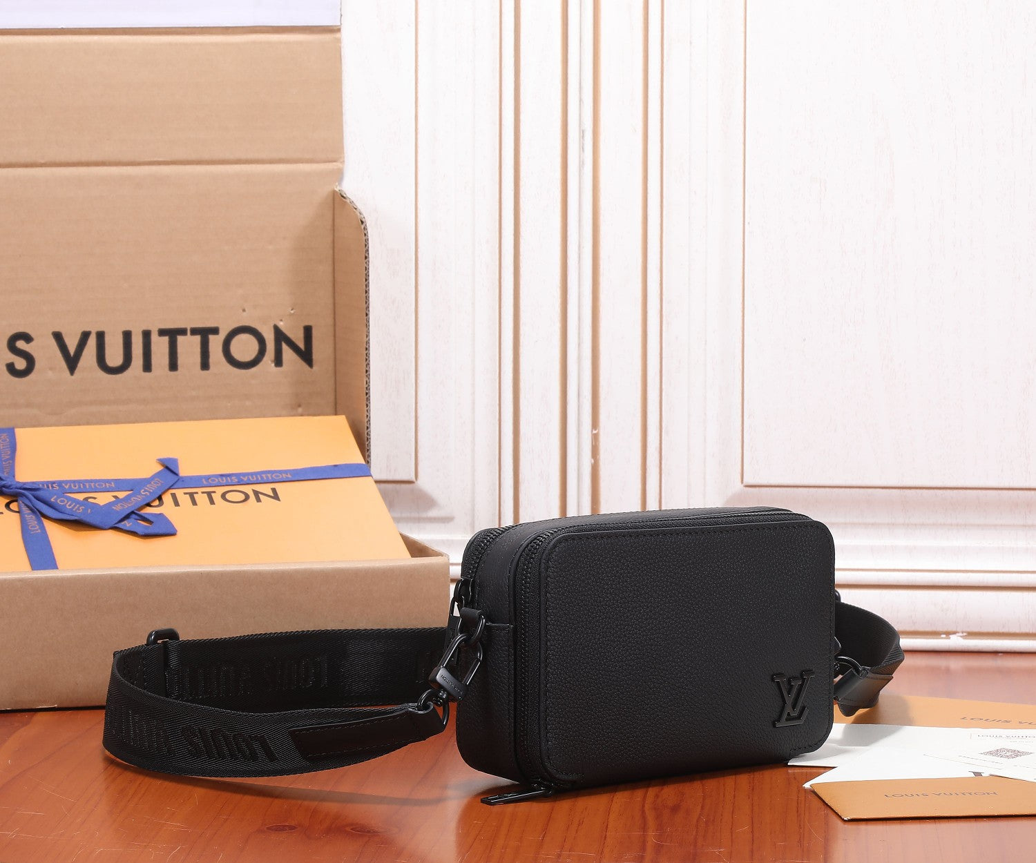 Bags Men Louis Vuitton