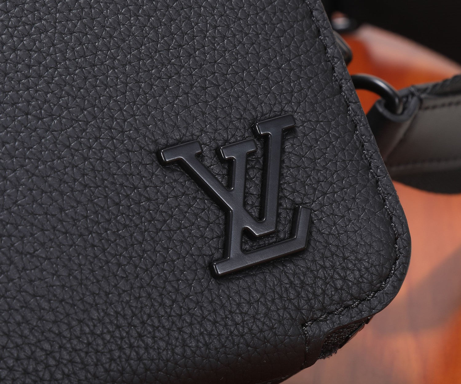 Bags Men Louis Vuitton