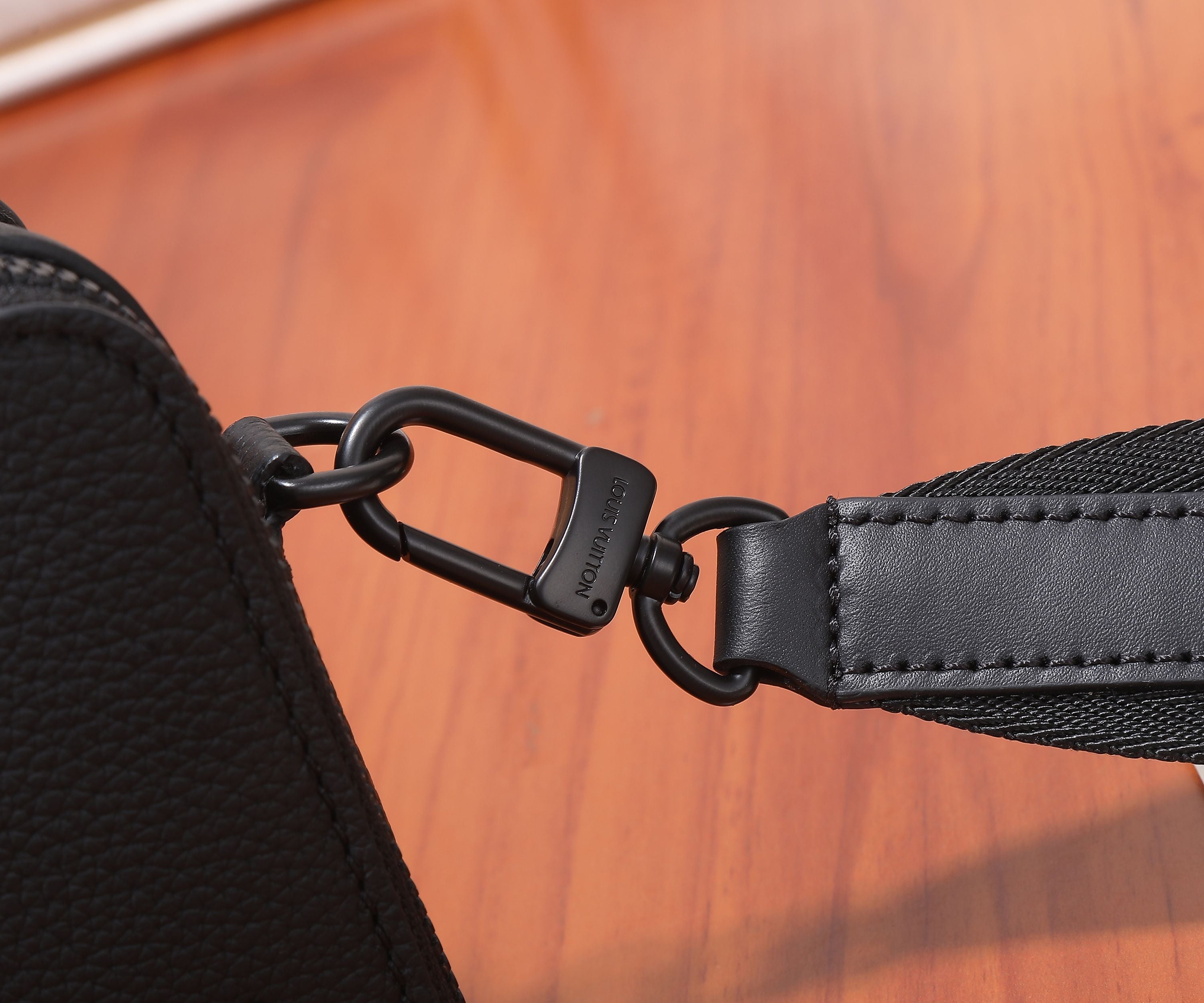 Bags Men Louis Vuitton