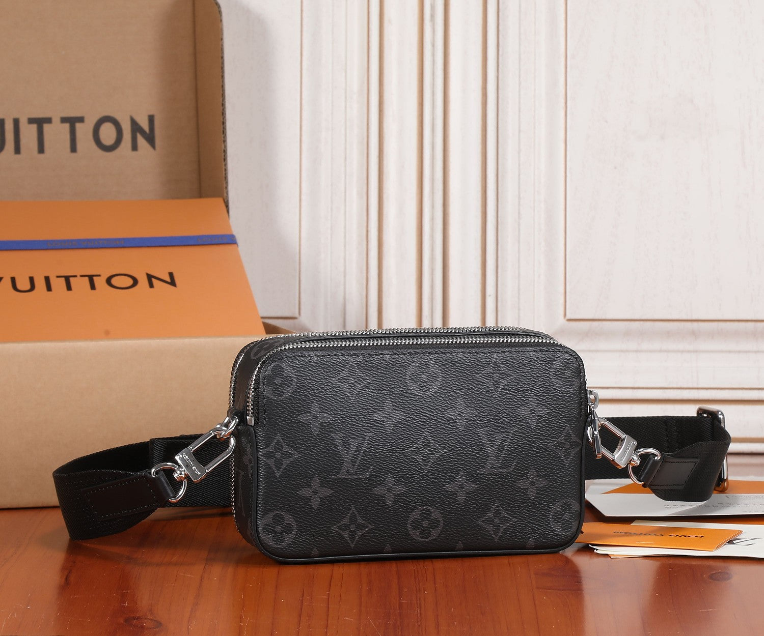 Bags Men Louis Vuitton