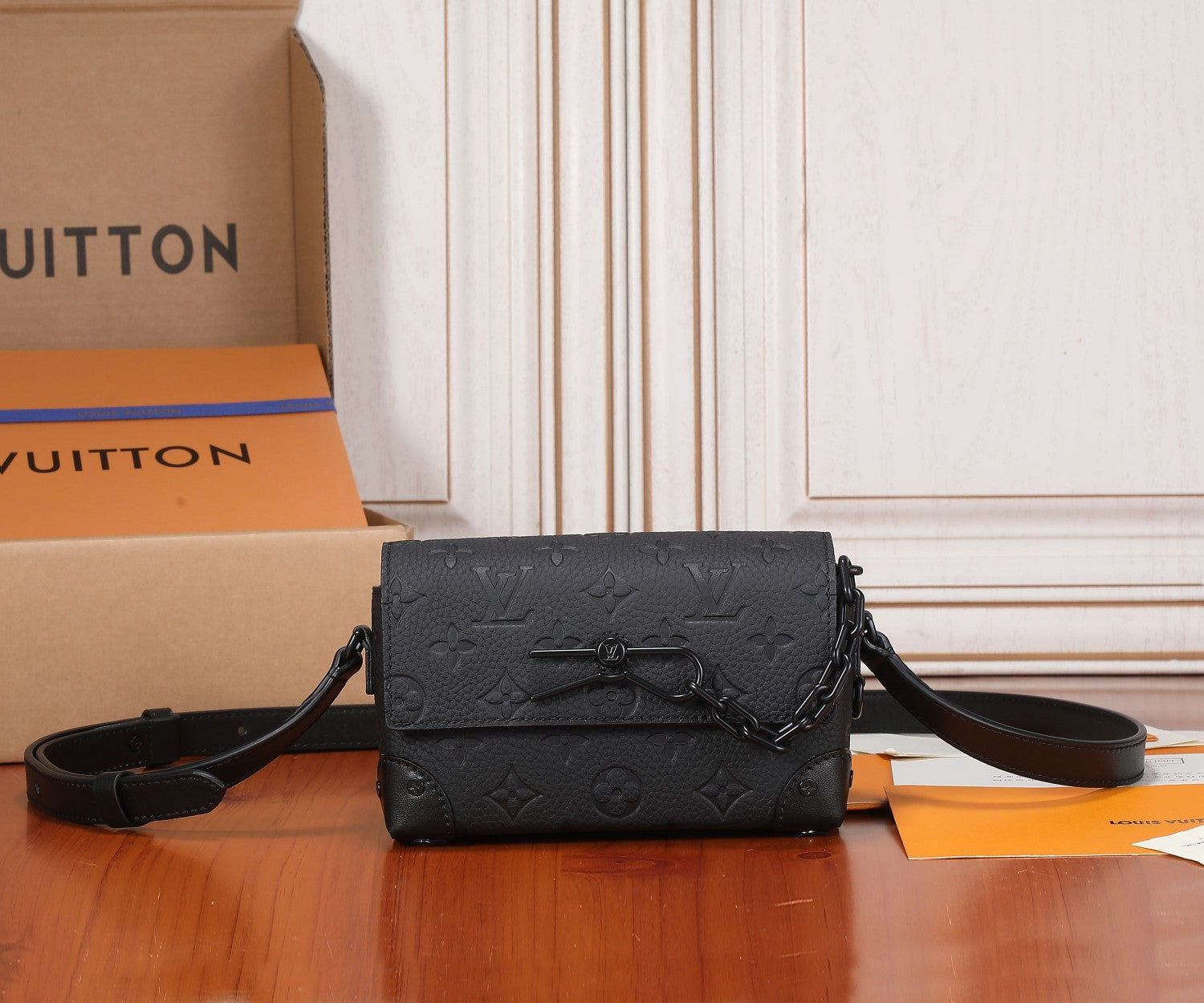 Bags Men Louis Vuitton