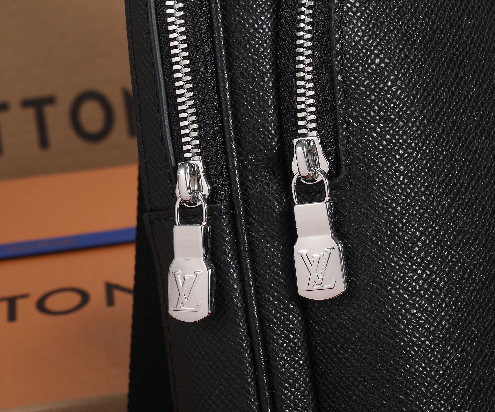 Bags Men Louis Vuitton