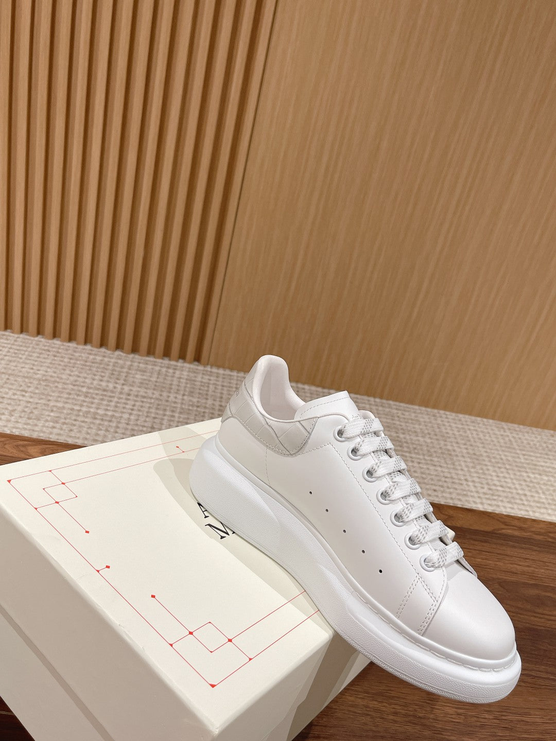 Luxury Shoes Alexander McQueen
