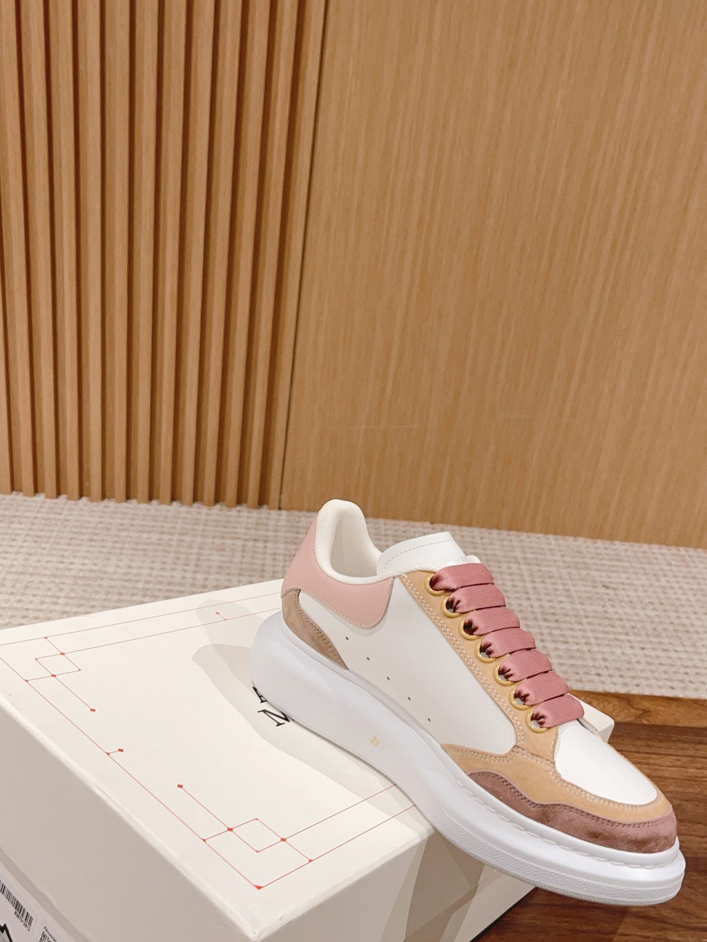 Luxury Shoes Alexander McQueen