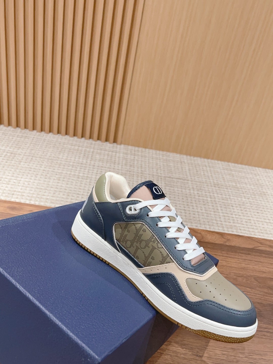 Luxury Shoes Dior Unisex