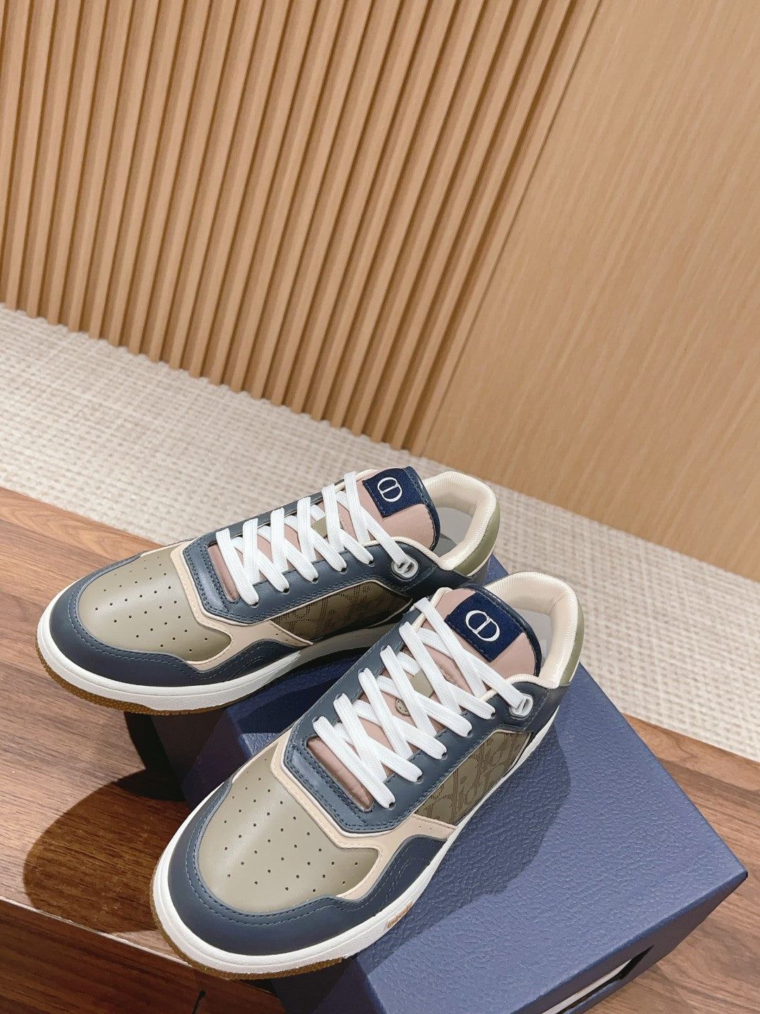 Luxury Shoes Dior Unisex