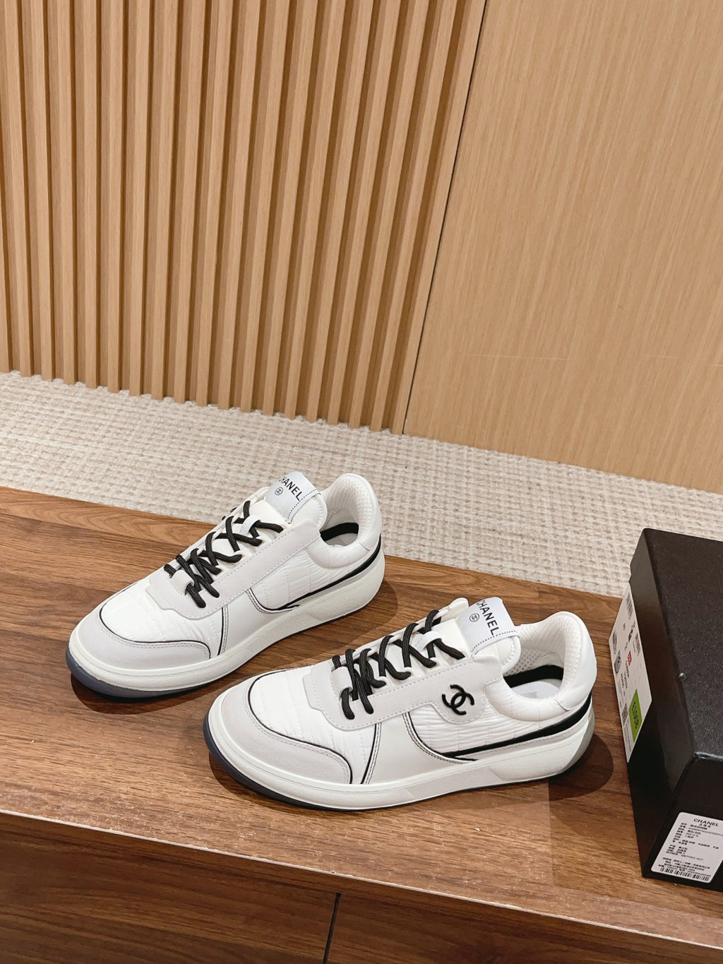 Luxury Shoes Chanel Unisex
