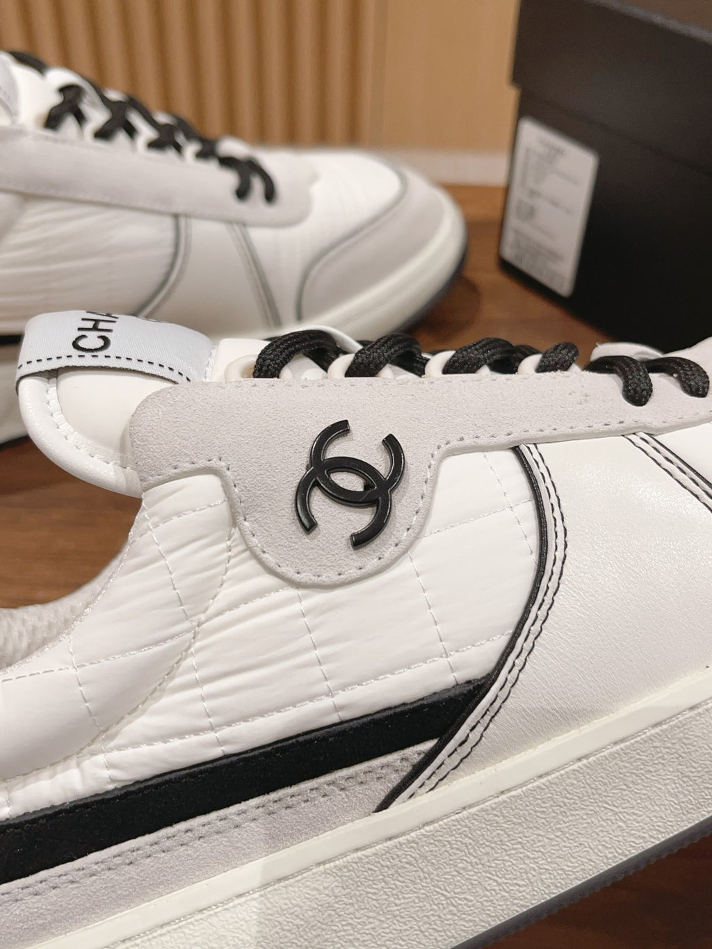 Luxury Shoes Chanel Unisex