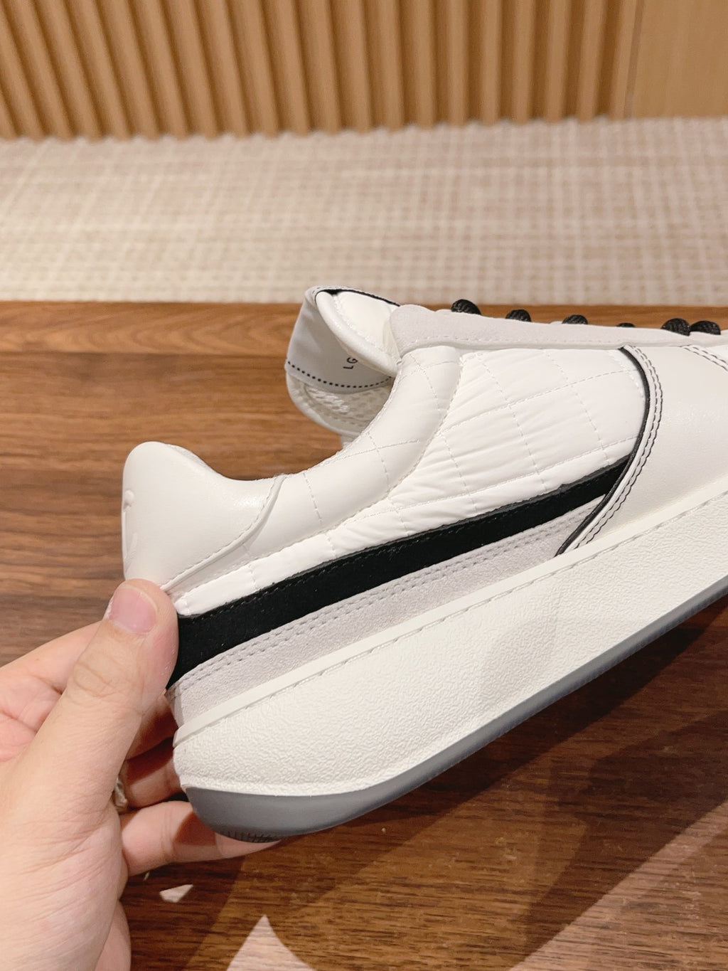 Luxury Shoes Chanel Unisex