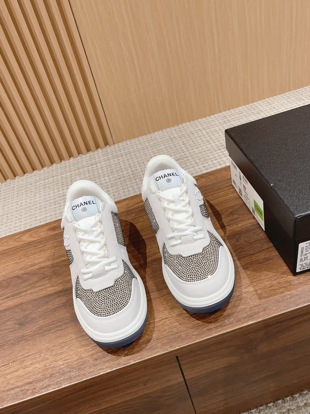Luxury Shoes Chanel Unisex
