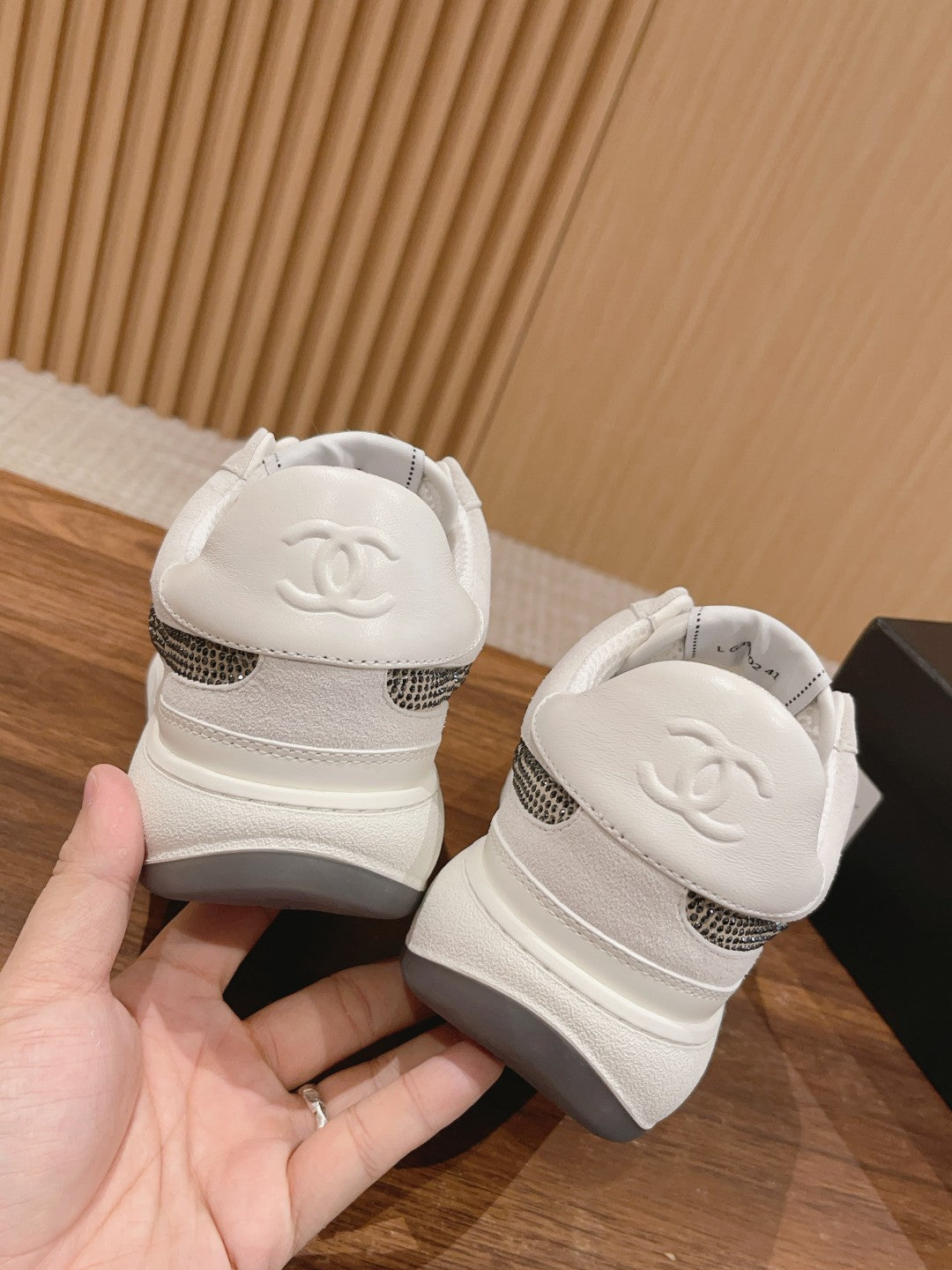 Luxury Shoes Chanel Unisex