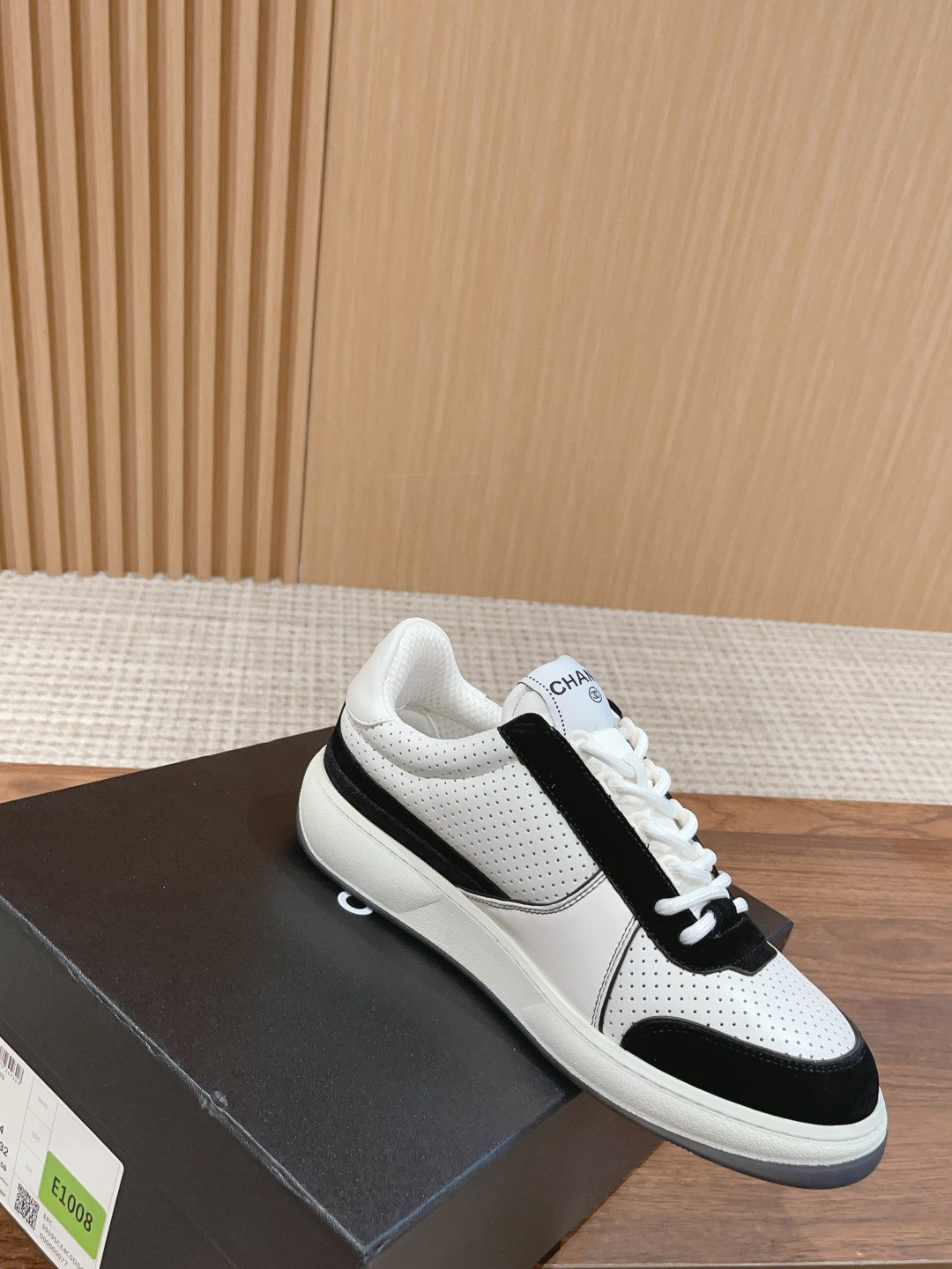 Luxury Shoes Chanel Unisex