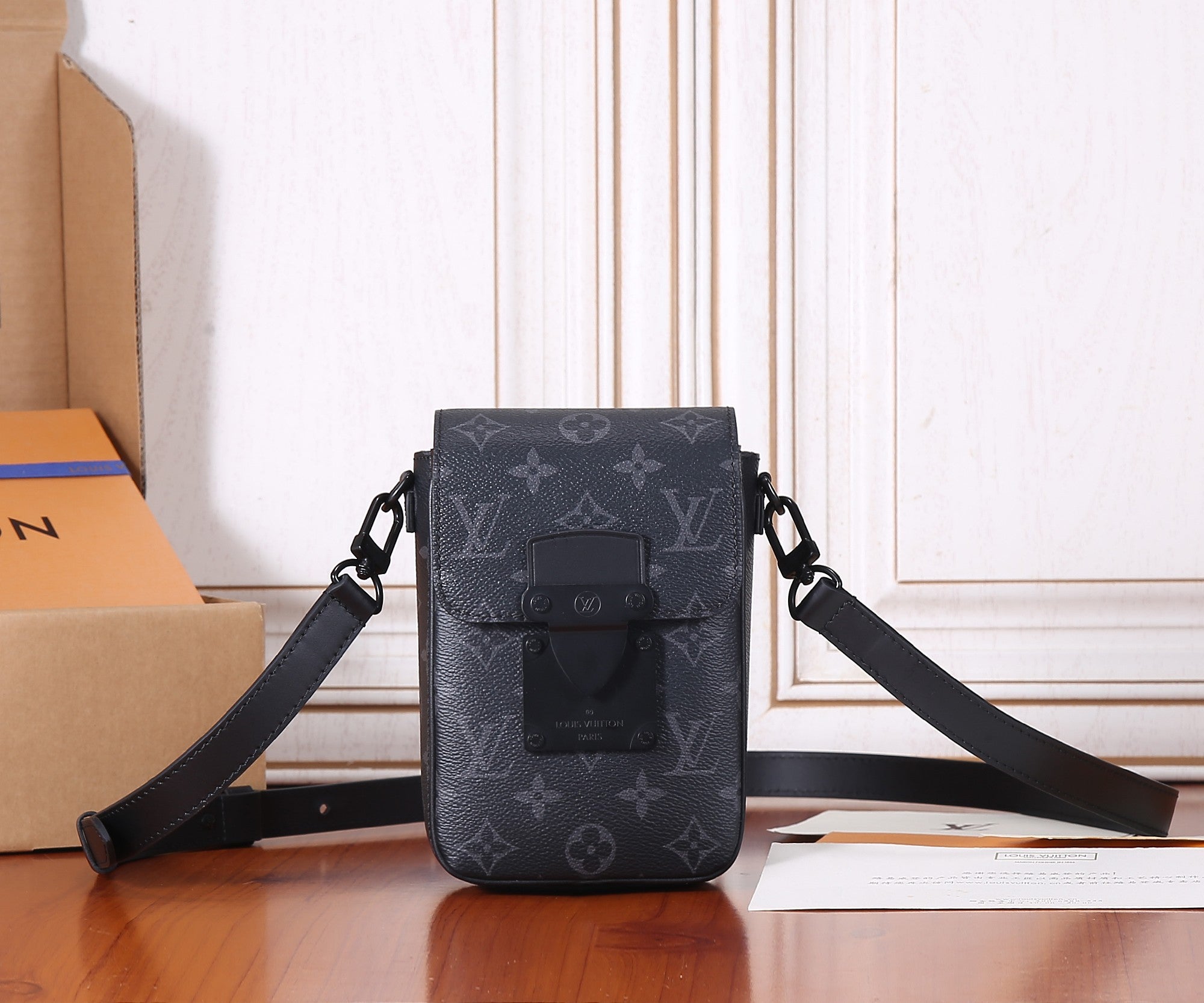 Bags Men Louis Vuitton