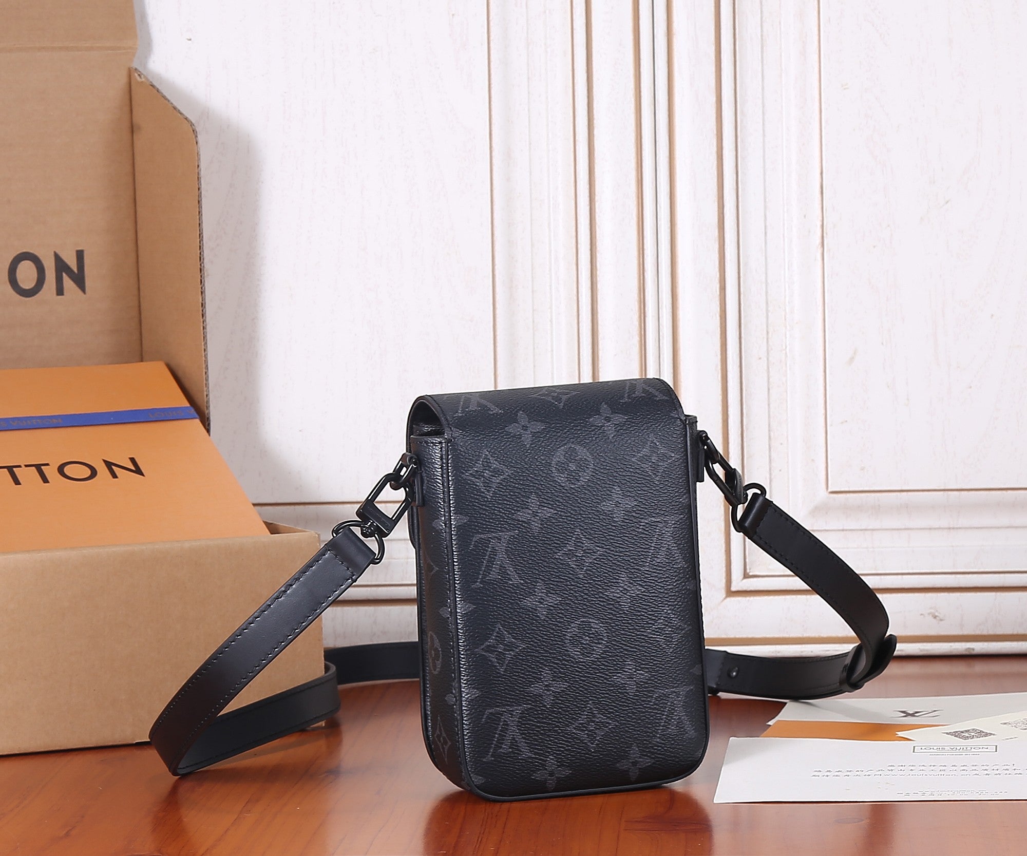Bags Men Louis Vuitton