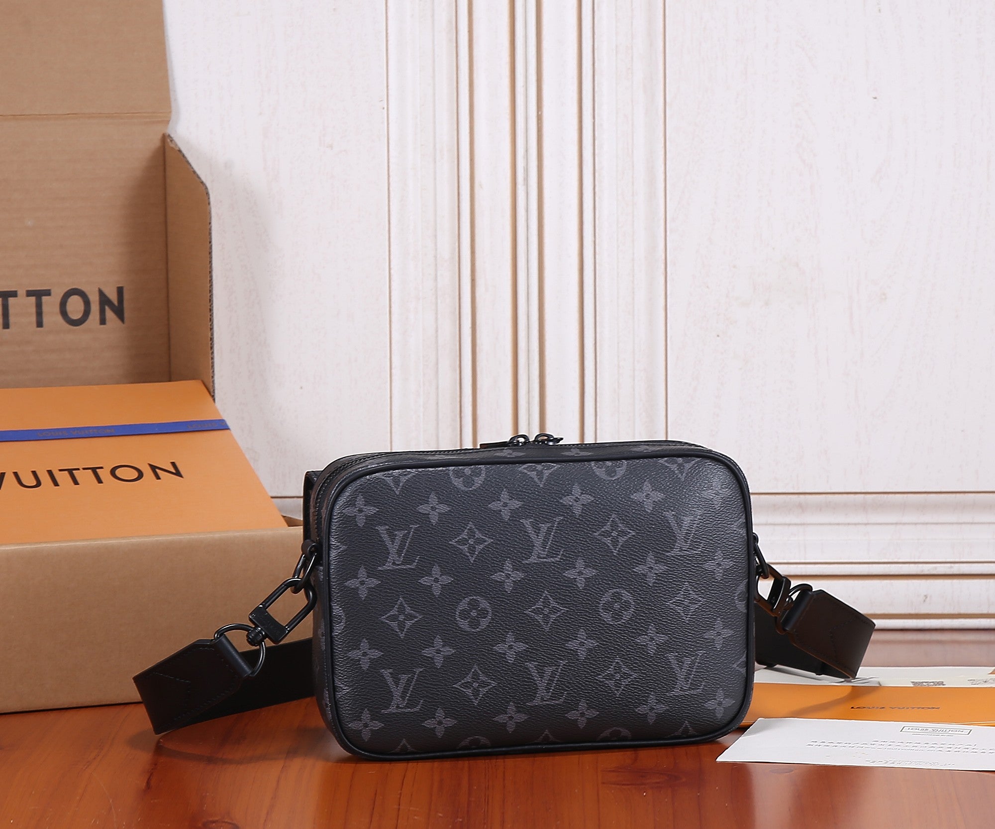 Bags Men Louis Vuitton