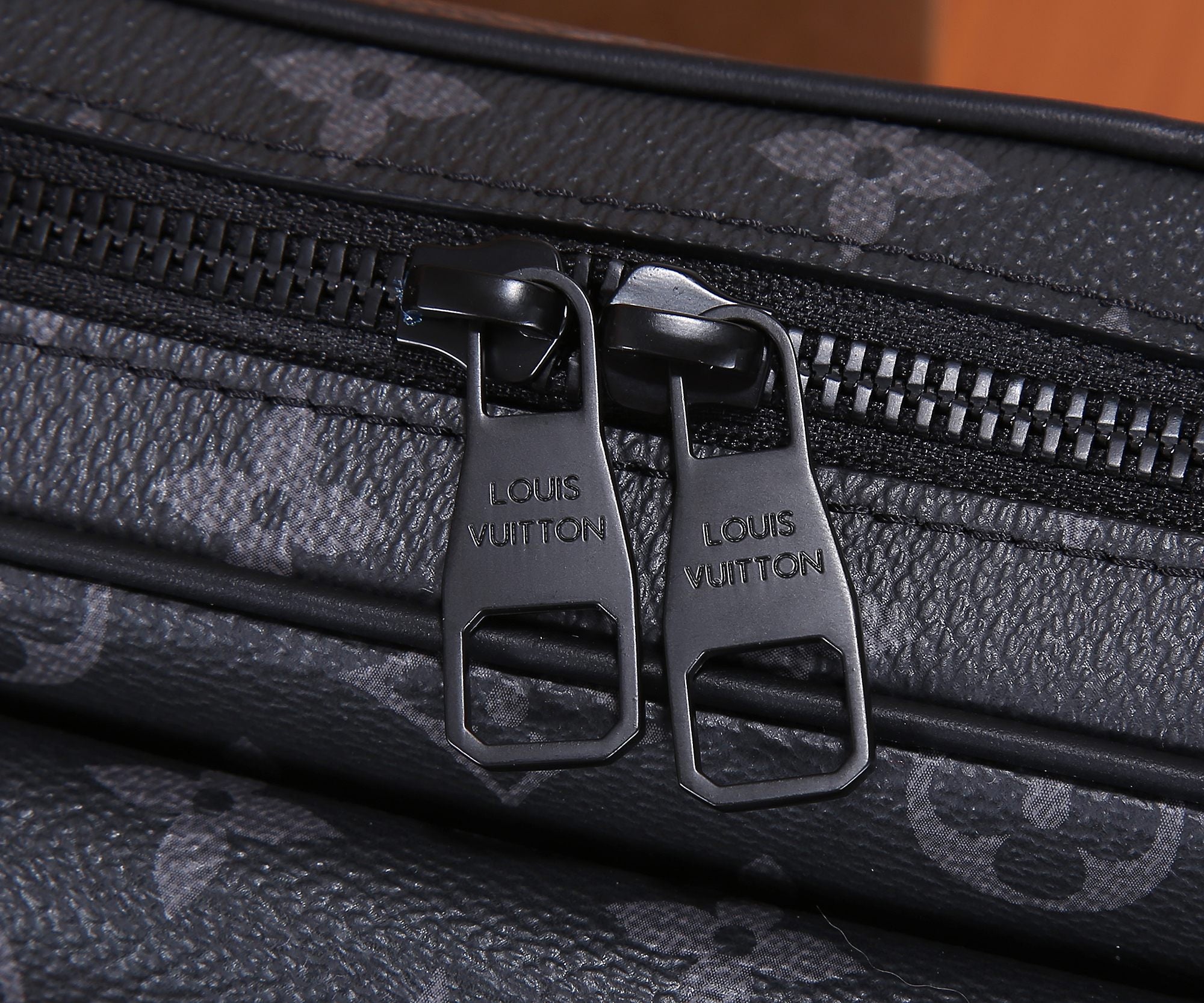 Bags Men Louis Vuitton