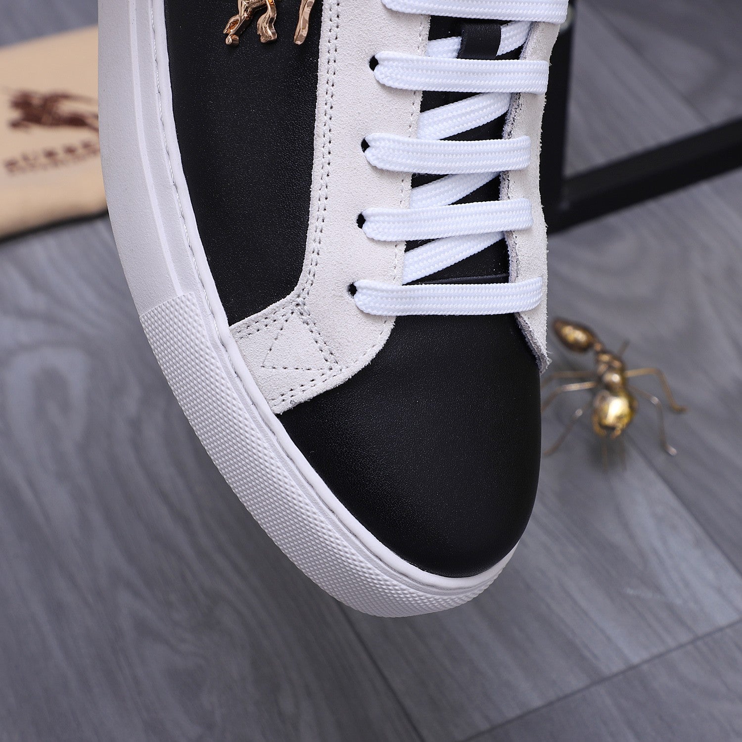 Luxury Shoes Burberry